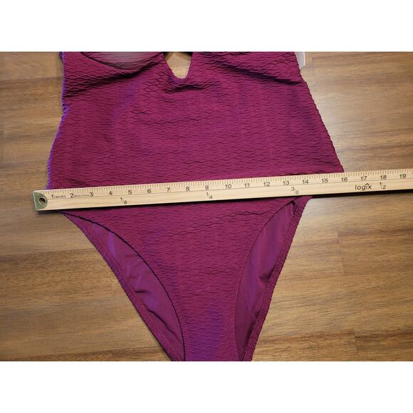 Victoria’s Secret Twist Push-Up One-Piece Swimsuit L Maroon – NWT - Picture 9 of 15